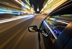 kaiyun开云·官方网站-“泥泞狂飙：雨后赛道的疯狂追逐”，泥泞后面跟什么词