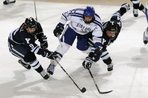 开云首页登录-李娜女儿首次参加网球夏令营，李娜网球父母干什么工作